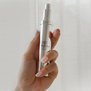 INTENSITE VOLUMIZING SERUM ULTIME TARGETED SKIN FILLER